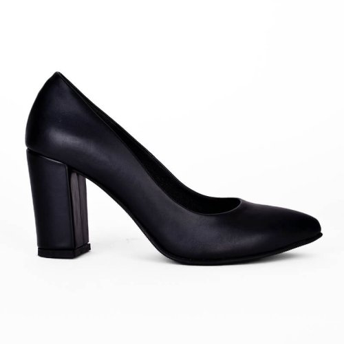 Μαύρη ματ γόβα, κατασκευής εργοστασίου μας. Γυναικεία παπούτσια για σένα σε εκπληκτικές τιμές! Βρες τώρα αυτό που σου ταιριάζει! MyWayShoes στη Θεσσαλονίκη!